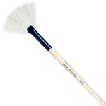 Jane Iredale White Fan Brush |